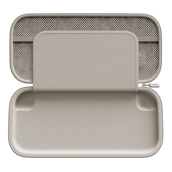 Étui beige Belkin ouvert vu de dessus avec intérieur en mousse et filet de rangement