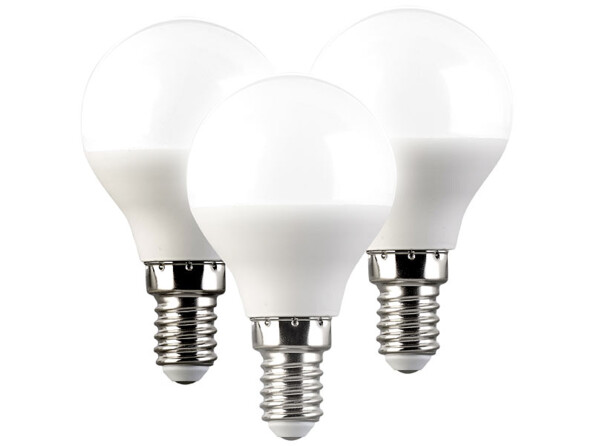 Lot de 3 ampoules LED E14 P45 avec une capacité de 5 W.