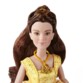 Buste de princesse Disney Belle au visage aux traits de l'actrice Emma Watson avec collier doré et chevelure brune avec chignon