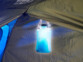 lampe led solaire bleue a suspendre avec rangement etanche pour smartphone 100ml cl103 semptec