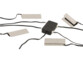 4 clips à LED raccordées à un boîtier chacun par un câble de longueur 2 m de couleur noir pour branchement à un adaptateur secteur fourni