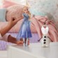 Mise en scène Elsa et Olaf poupée reine des neige