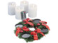 Couronne de l'Avent avec ornements rouges et 4 fausses bougies LED blanches avec télécommande