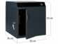 Grosse boîte aux lettres connectée étanche en acier coloris noir ouverte avec clé de secours dans la serrure et dimensions de largeur 50 cm, de longueur 46 cm et de hauteur 50 cm annotées
