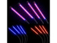 LED rouges, bleues et violettes des 4 têtes de la lampe horticole brillant dans le noir